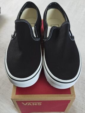 Vans Classic Slip-On Shoe Size:7.5